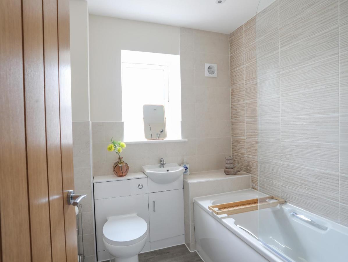 Swn Y Nant Villa Holyhead Ngoại thất bức ảnh